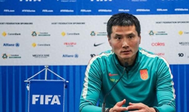 半岛体育在线-蒋光太、程进、拜合拉木因伤缺席，国足无奈为中超高强度一周双赛 “埋单”