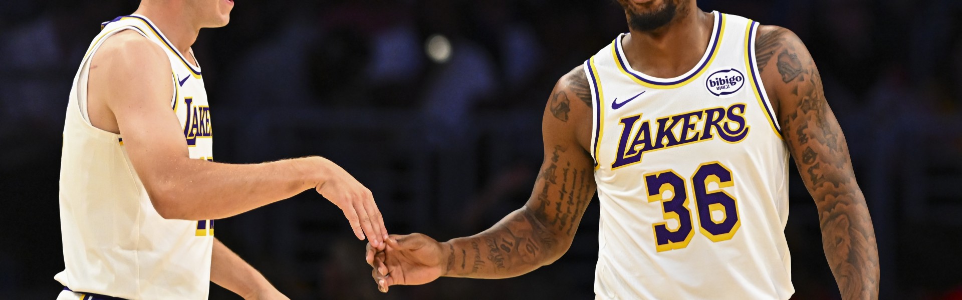 斯玛特：里夫斯今晚不可思议 他的球商和阅读比赛能力是顶级的