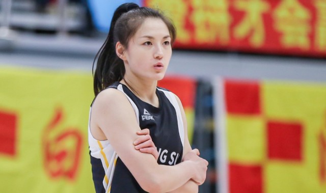 半岛体育官网-轰15分6助+4记三分！中国女篮29岁后卫蜕变：宫鲁鸣新爱将冲冠|张曼曼|广东女篮|江苏女篮|江苏|杨舒予_新浪新闻